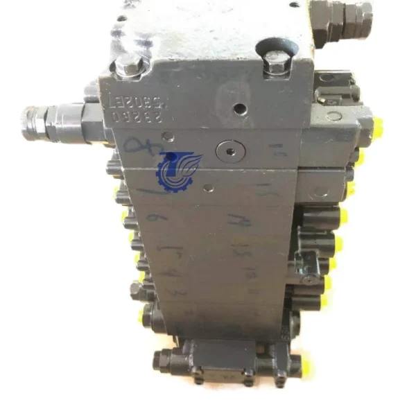 Mini Excavator Control Valve PC30MR-2 Essential Construction Machinery Parts With Model Numbers 723-19-13501 723-19-13503