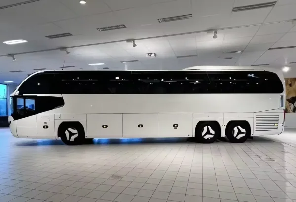 Neat and New 2024 Neo-plans Cityliner C P15 coach Bus Power 470 HP (345 KW) Number of Seats 56