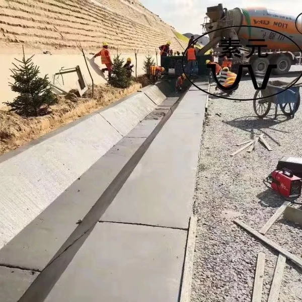 T-shape  Automatic Concrete Trench Canal Forming Machine Drainage Ditch Road Construction Machinery