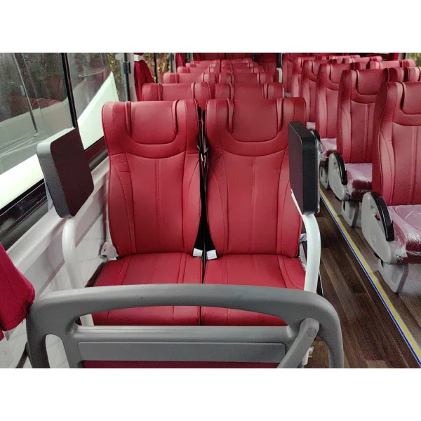 New White diesel Luxury Minibus Higer Mini Bus for Passenger Transport V11 (KLQ6116V)