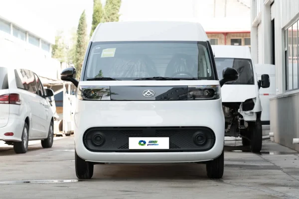 Electric Big Van Dana V1 With Left Steering for Passenger or Cargo Transportation in Stock Very Cheap Electric Big Van Dana V1 With Left Steering for Passenger or Cargo Transportation in Stock Very Cheap