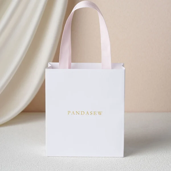 Customized High-end Jewelry Luxury Shopping Paper Bag Paper Bag With Gold Stamping Logo Customized High-end Jewelry Luxury Shopping Paper Bag Paper Bag With Gold Stamping Logo