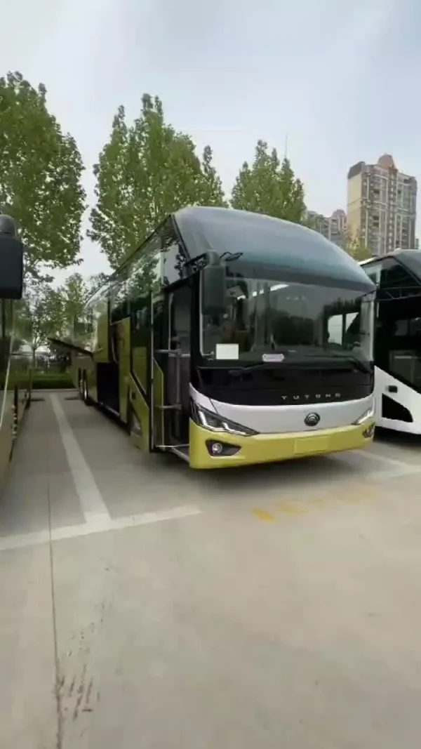 New Luxury Euro 5 Emission RHD Front Tourist Coach Bus Diesel Fuel Manual Automatic Transmission Features Commercial Bus