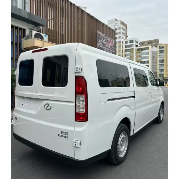 Dongfeng DFSK Ruichi SERES EC75 Factory Price New Energy Vehicle 5-Door 6-Seater Passenger Transport Van 334KM Range Electric EV