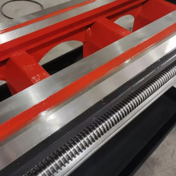 Chinese Heavy-Duty Horizontal Lathe Machine Manual with Digital Features 220V Manual Lathe Manufacturing Machine