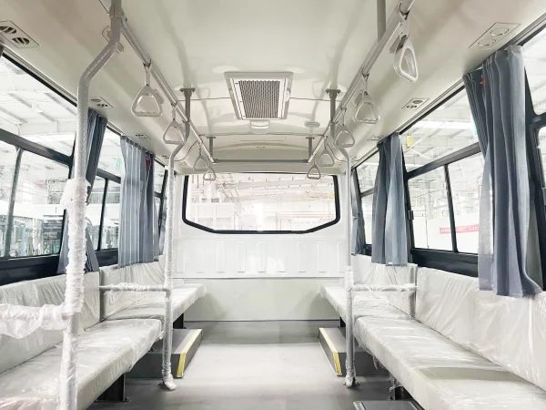2025 New Model 5.5 Meter Electric Passenger Bus | 23 Seats | Air Conditioning | Fast Charging 2025 New Model 5.5 Meter Electric Passenger Bus | 23 Seats | Air Conditioning | Fast Charging