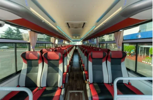 Brand New 6125 70 Seats Right Hand Driving Luxury coach Bus