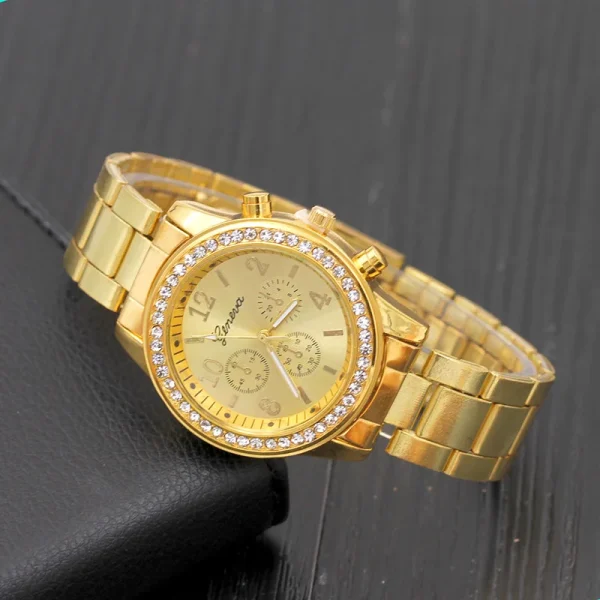 Hot Selling Trendy Luxury Women Geneva Casual Wrist Watch with Diamond Round Dial Plate Quartz Movement Business Watch