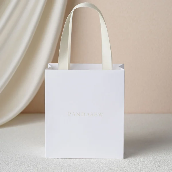 Customized High-end Jewelry Luxury Shopping Paper Bag Paper Bag With Gold Stamping Logo Customized High-end Jewelry Luxury Shopping Paper Bag Paper Bag With Gold Stamping Logo