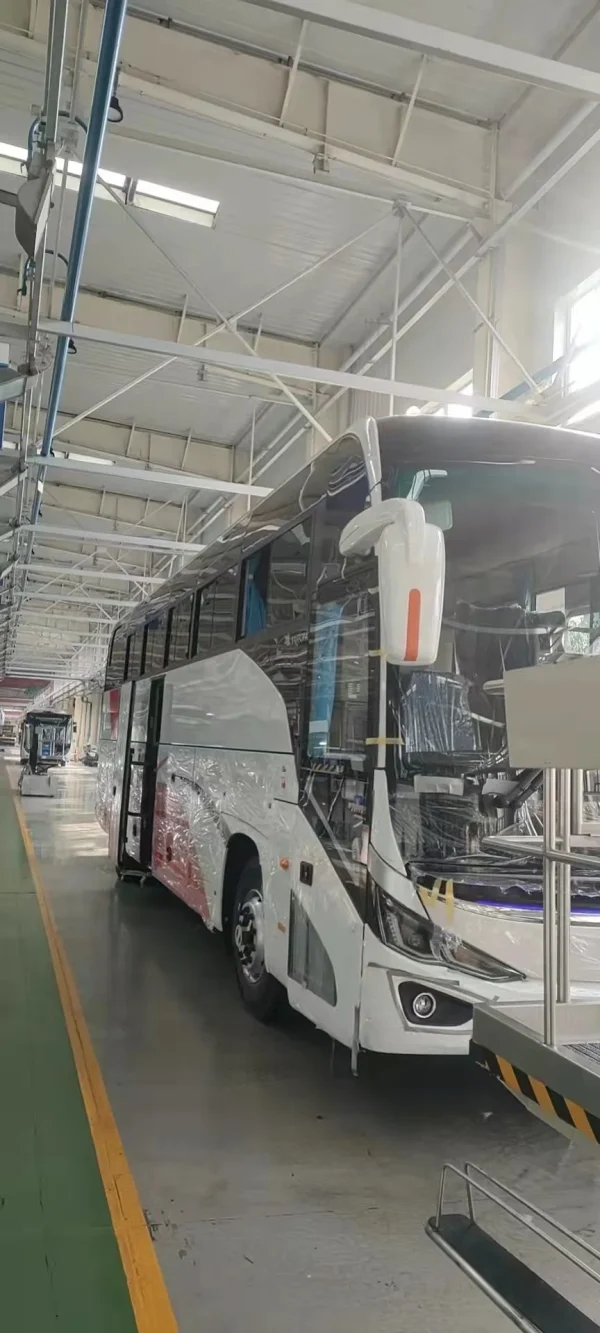 China Best Seller Bus New Bus 50 Seat ZK6128H Coach Bus With Air Condition