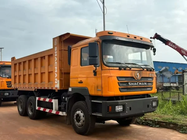Shacman F3000 F2000 Factory Low Price 64 84 Dump Tipper Truck 380hp 400hp High Torque Engine LHD for Mining Construction Haulage