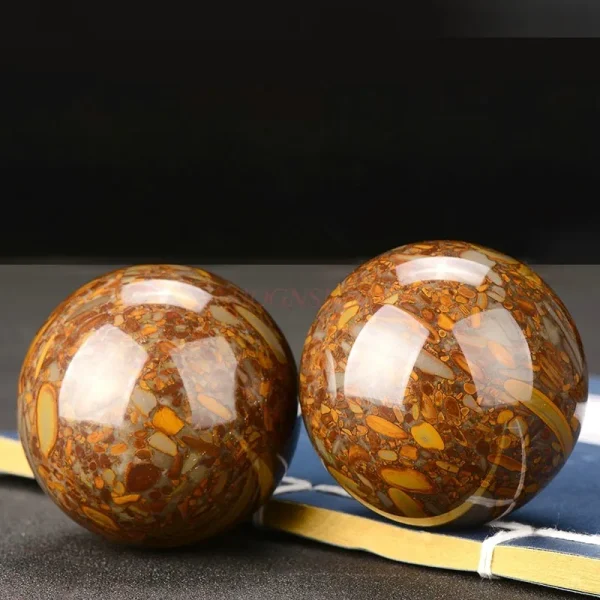 Handball jade fitness ball middle-aged and elderly people play health care ball hand massage rehabilitation hand play ball