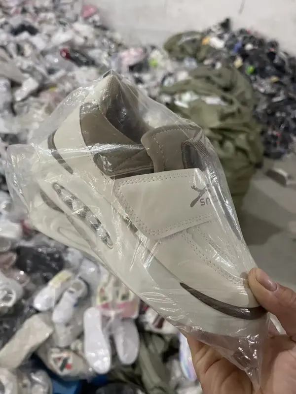 Wholesale Hot Sale High Quality Used Kids Sneakers Children Used Shoes Used Kids Brand Shoes Bulk Stock Wholesale Hot Sale High Quality Used Kids Sneakers Children Used Shoes Used Kids Brand Shoes Bulk Stock