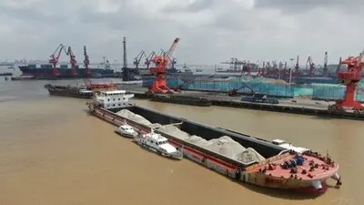 China Manufacture Self-unloading Cargo Barge Vessel River Sand Transportation Ship Bulk Carrier Ship for Sale