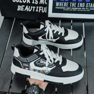 Autumn New Men's Sneakers Breathable Leather Casual Sports Shoes for Teenagers White Thick-Soled Height Increasing Trendy