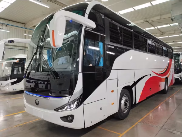 Autobús Nuevo Más Vendido en China, Autobús de 50 Asientos ZK6128H con Aire Acondicionado