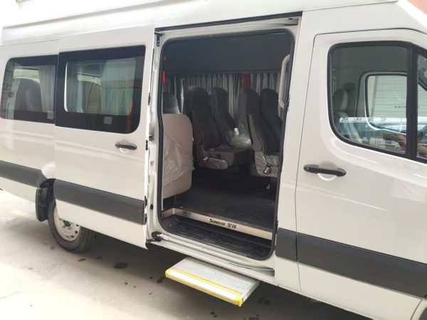 Minibús nuevo de 5 metros, autocar VIP urbano para viajes, de 16 plazas y con volante a la izquierda, para África